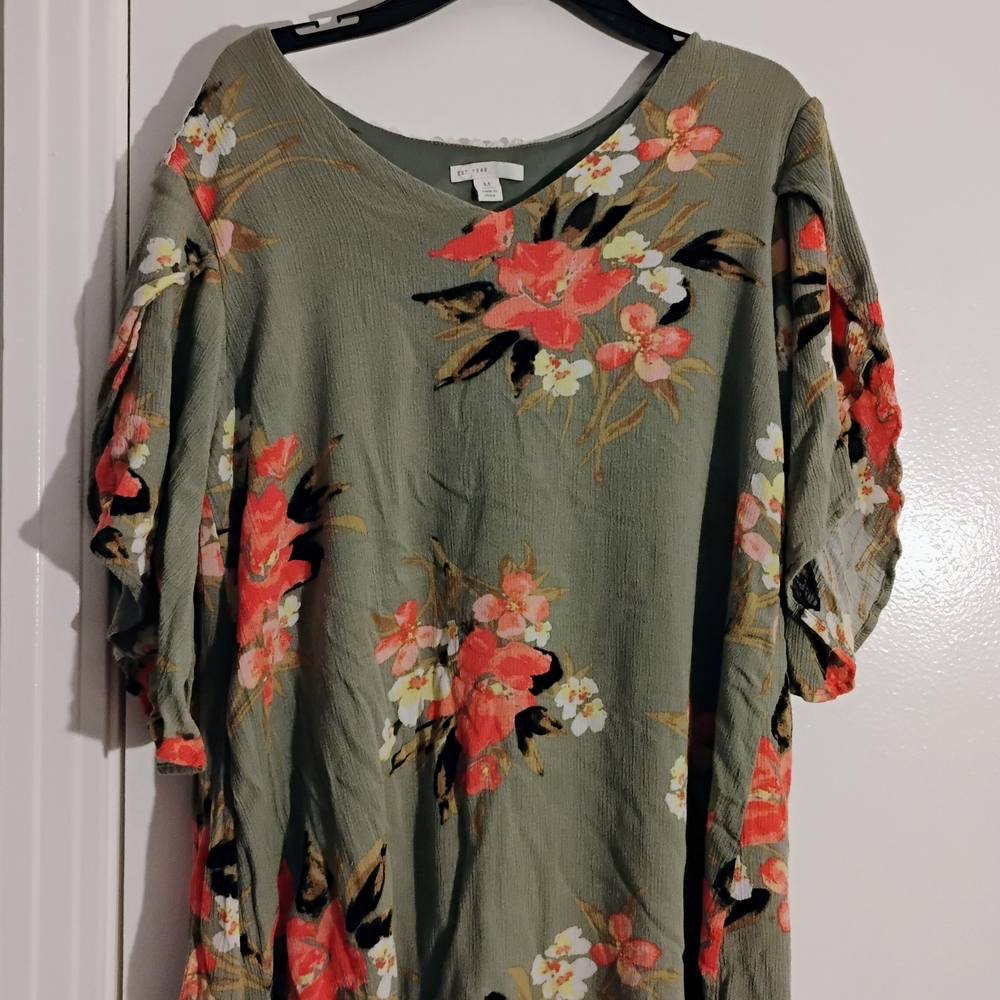 Cato Olive Green Floral V-Neck Tunic with Coral Blooms